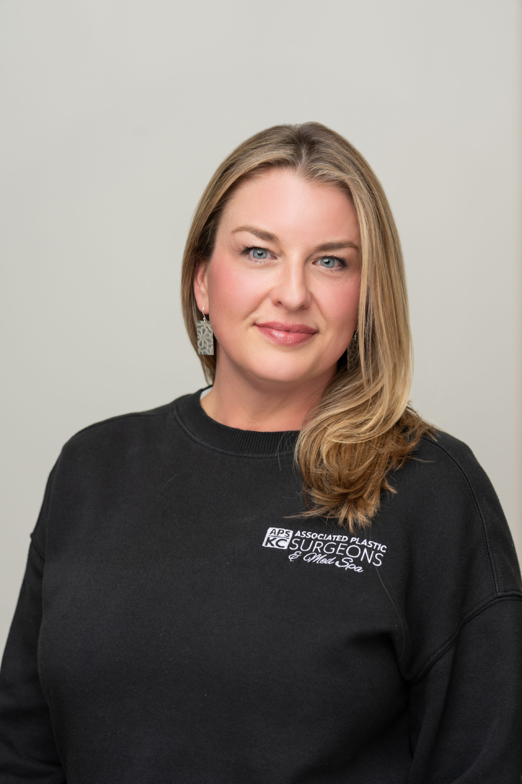 081.Oct25_Portraits-e1761140658593 (3)